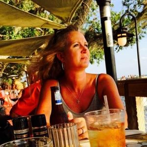 Meet your Posher, Mindy